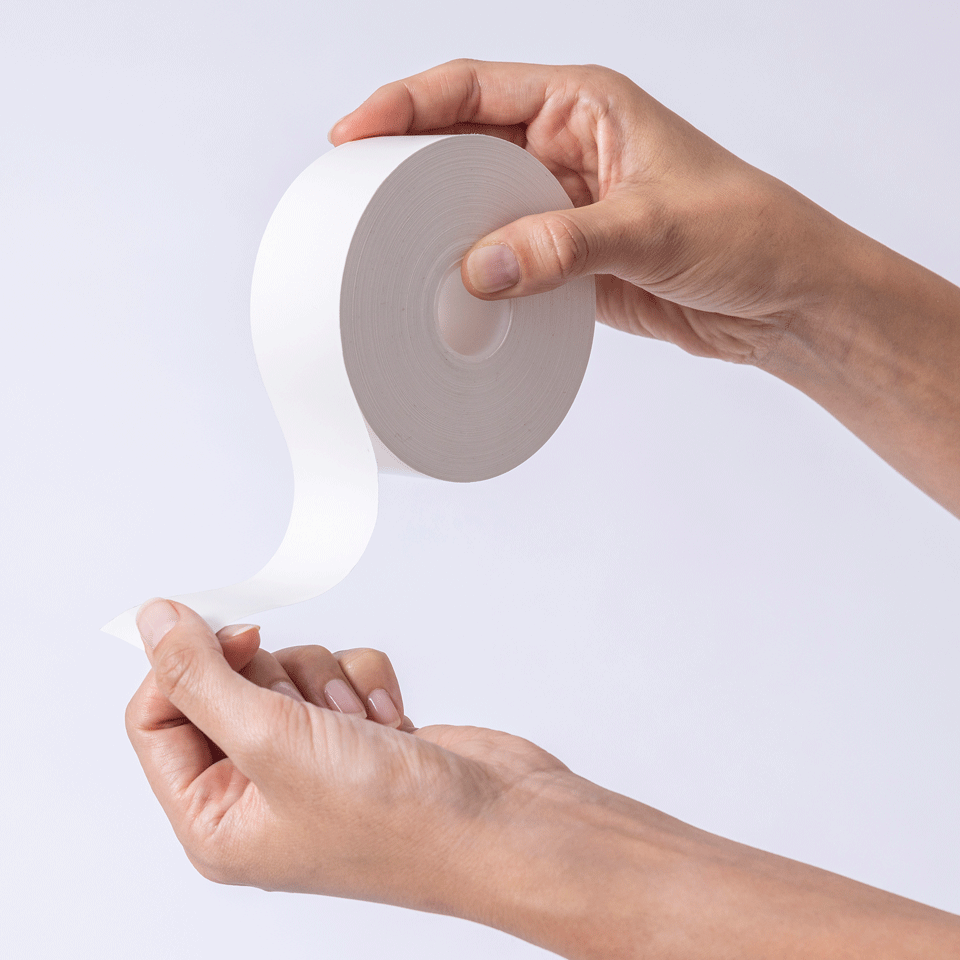 BFA-274039-102 doorlopend linerless labelrol, wit, 39mm, 82,3m BFA-274039-102 doorlopend linerless labelrol, wit, 39mm, 82,3m